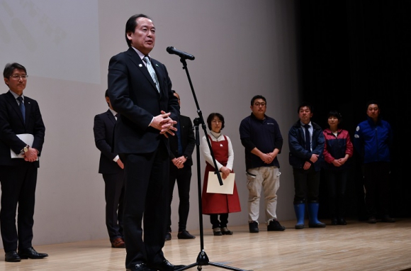 岩手県陸前高田市の戸羽太市長も登壇した